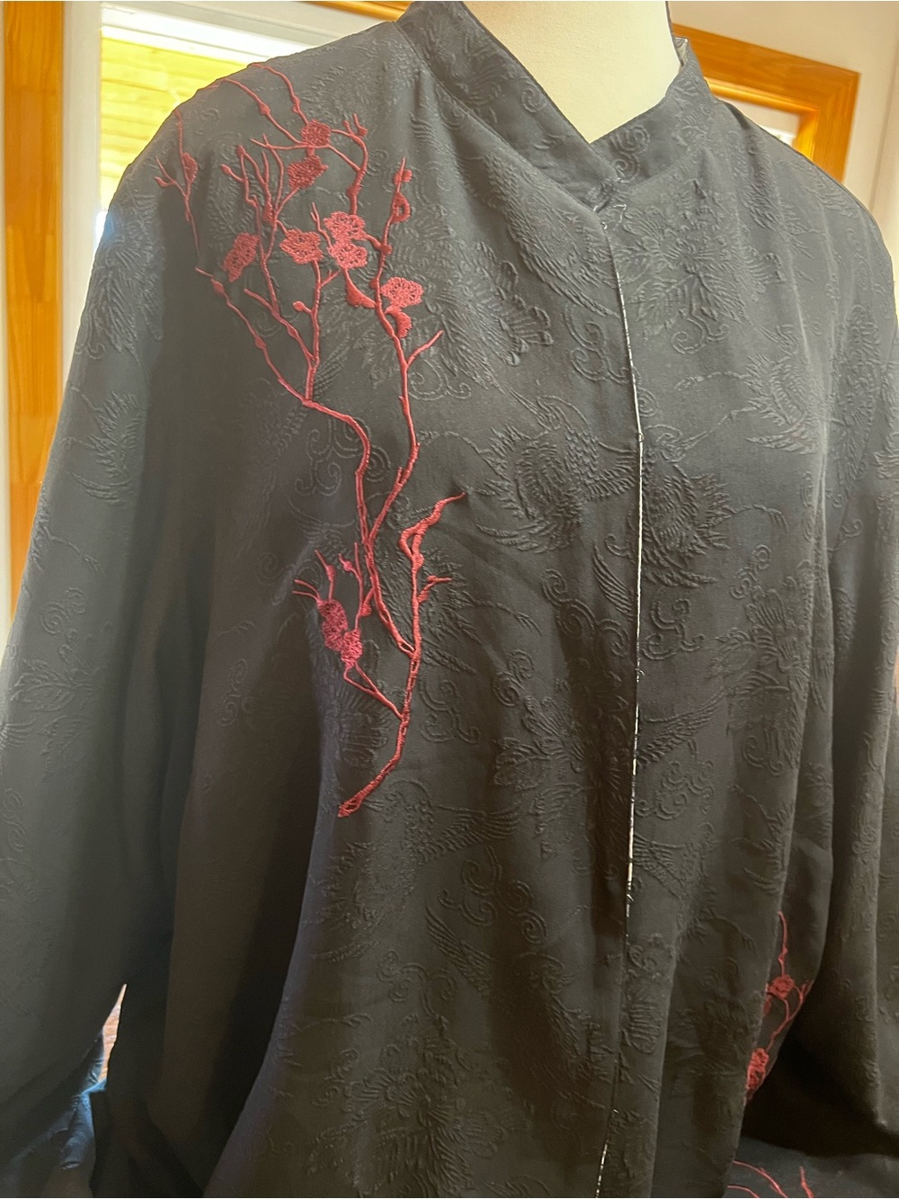 Elegant Grey Patterned Kimono Jacket - Picture 4 of 14